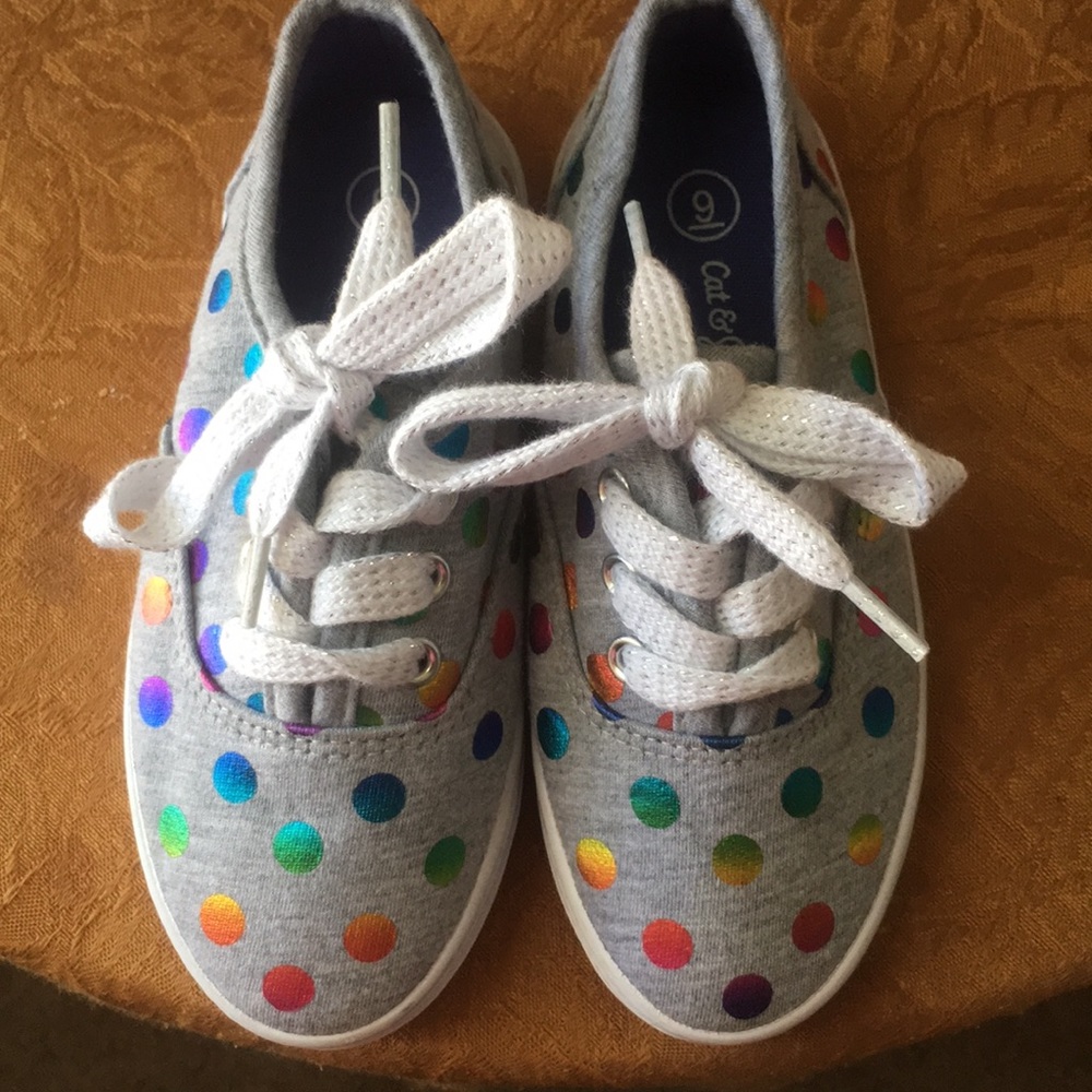 😺Cat & Jack Rainbow Shimmer Dot Tennis Shoes
